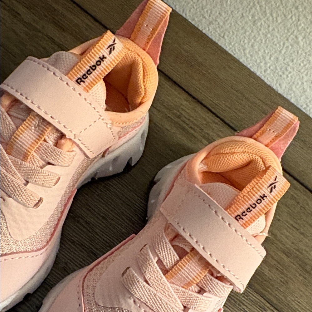 NIB [Reebok] Zig Dynamica Toddler Athletic Shoes in Frosted Berry Peach Kids 5 - Picture 8 of 14